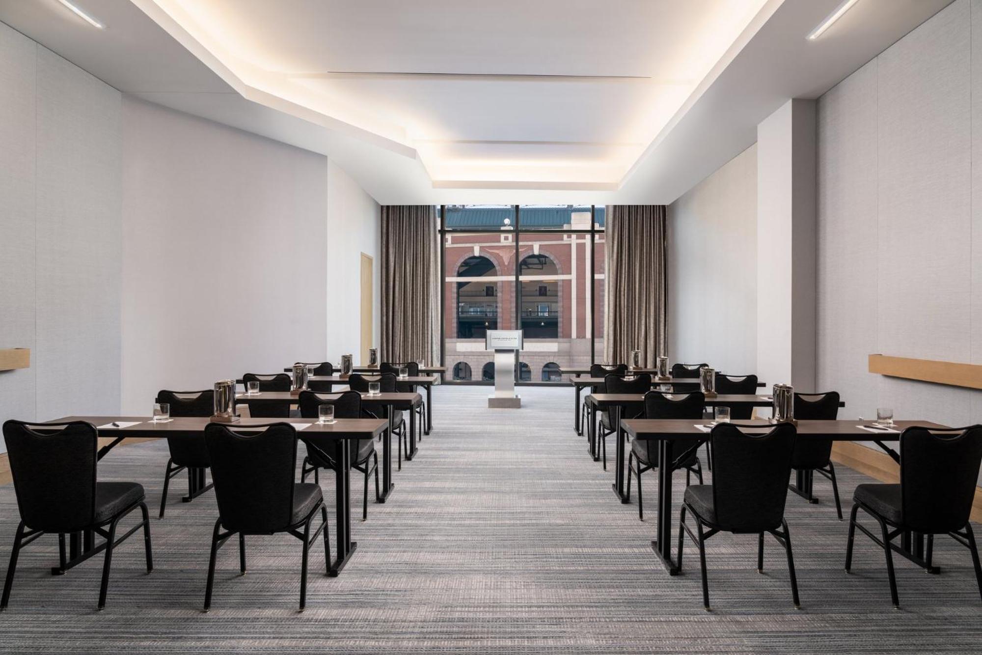 Loews Arlington Hotel エクステリア 写真